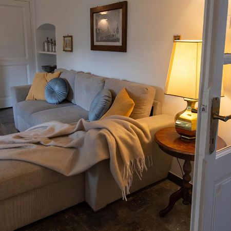 Manor House Apartment Aosta Bagian luar foto