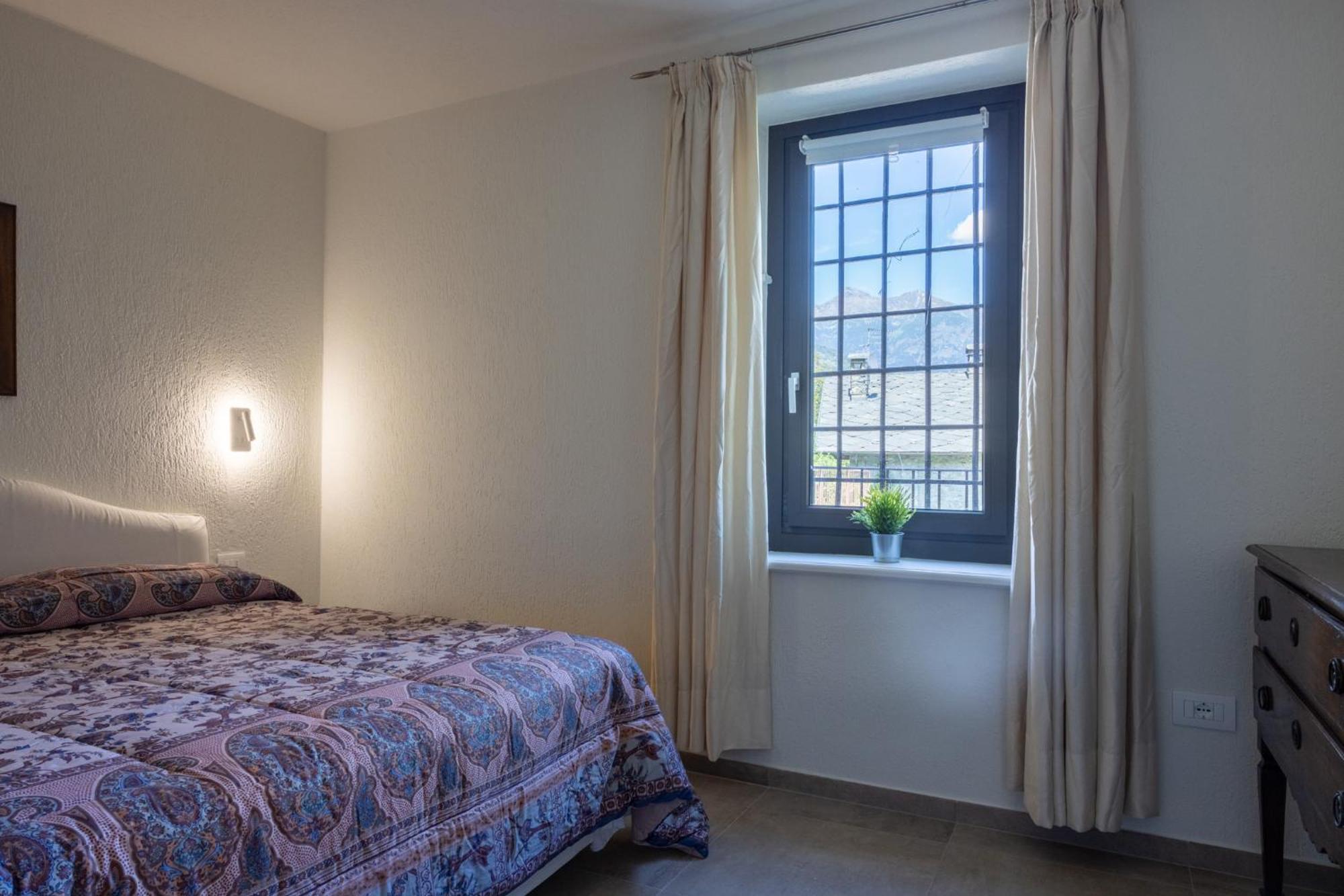 Manor House Apartment Aosta Bagian luar foto
