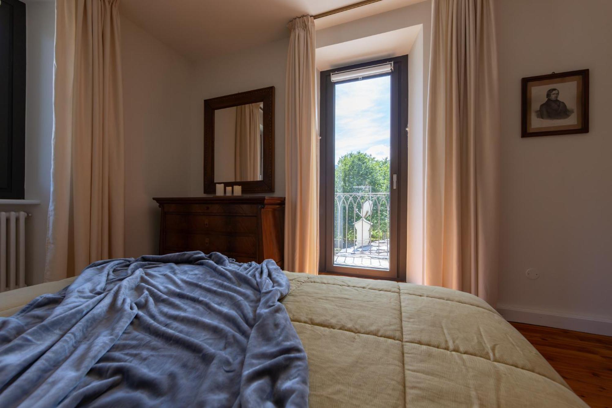 Manor House Apartment Aosta Bagian luar foto