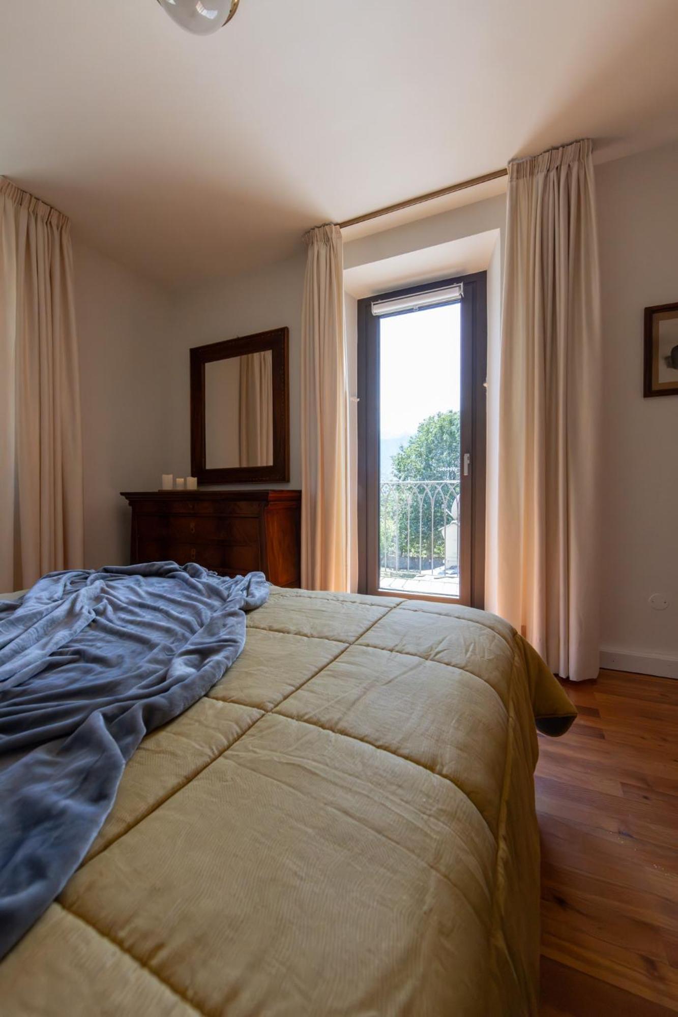 Manor House Apartment Aosta Bagian luar foto